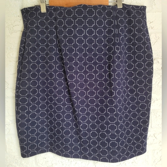 Navy Moroccan Print Stretch Mini - Picture 3 of 4